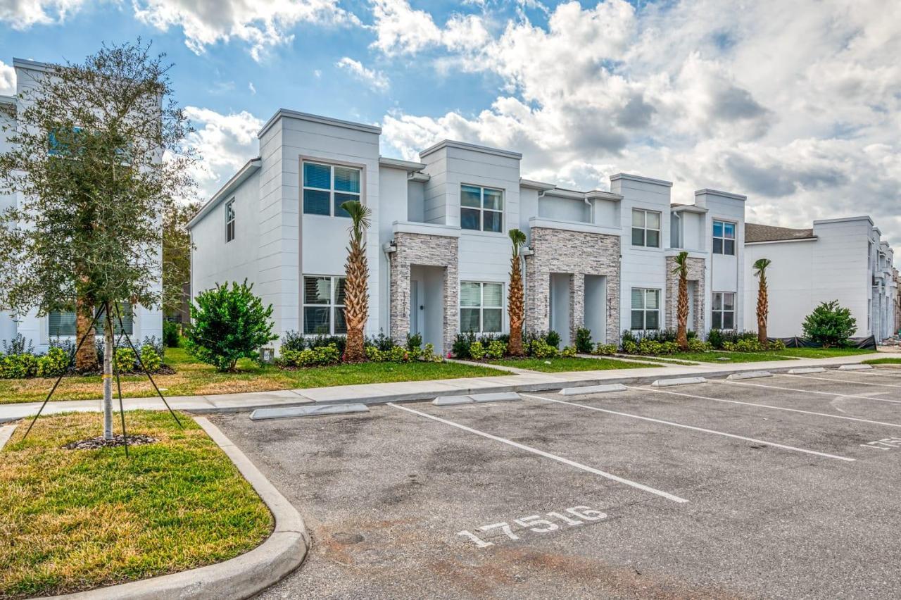 Pleasant Townhome With Private Pool Near Disney Orlando Exterior photo